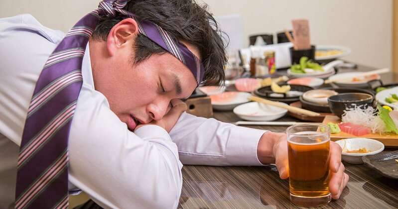 外国人は呆れている…「酒に酔って潰れる日本人」が海外で“めちゃくちゃ軽蔑”されるワケ（ダイヤモンド・オンライン） - Yahoo!ニュース