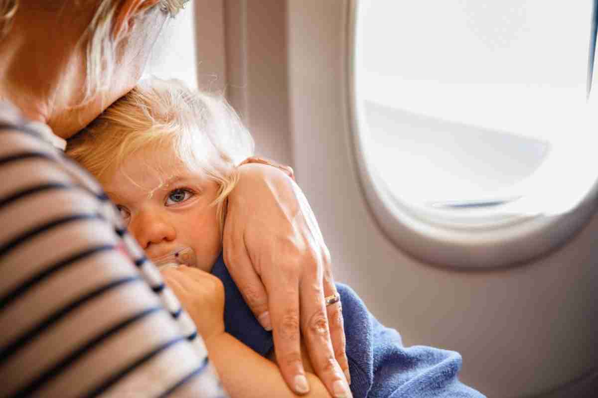 来年こそは家族で「海外旅行」に行きたいと考えています。赤ちゃんは航空運賃が「無料」と聞いたのですが本当でしょうか？泣き出したりして周りに迷惑をかけないか心配です…|ファイナンシャルフィールド|﻿その他暮らし