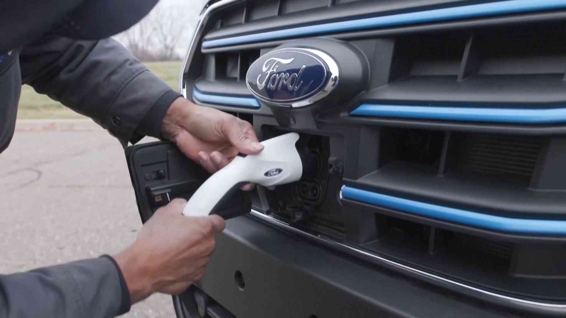 アメリカ・フォードが3兆円の損失計上へ　EV市場鈍化でコスト高や需要低迷…事業見直し　ガソリンやハイブリッド車の生産強化（FNNプライムオンライン（フジテレビ系）） - Yahoo!ニュース