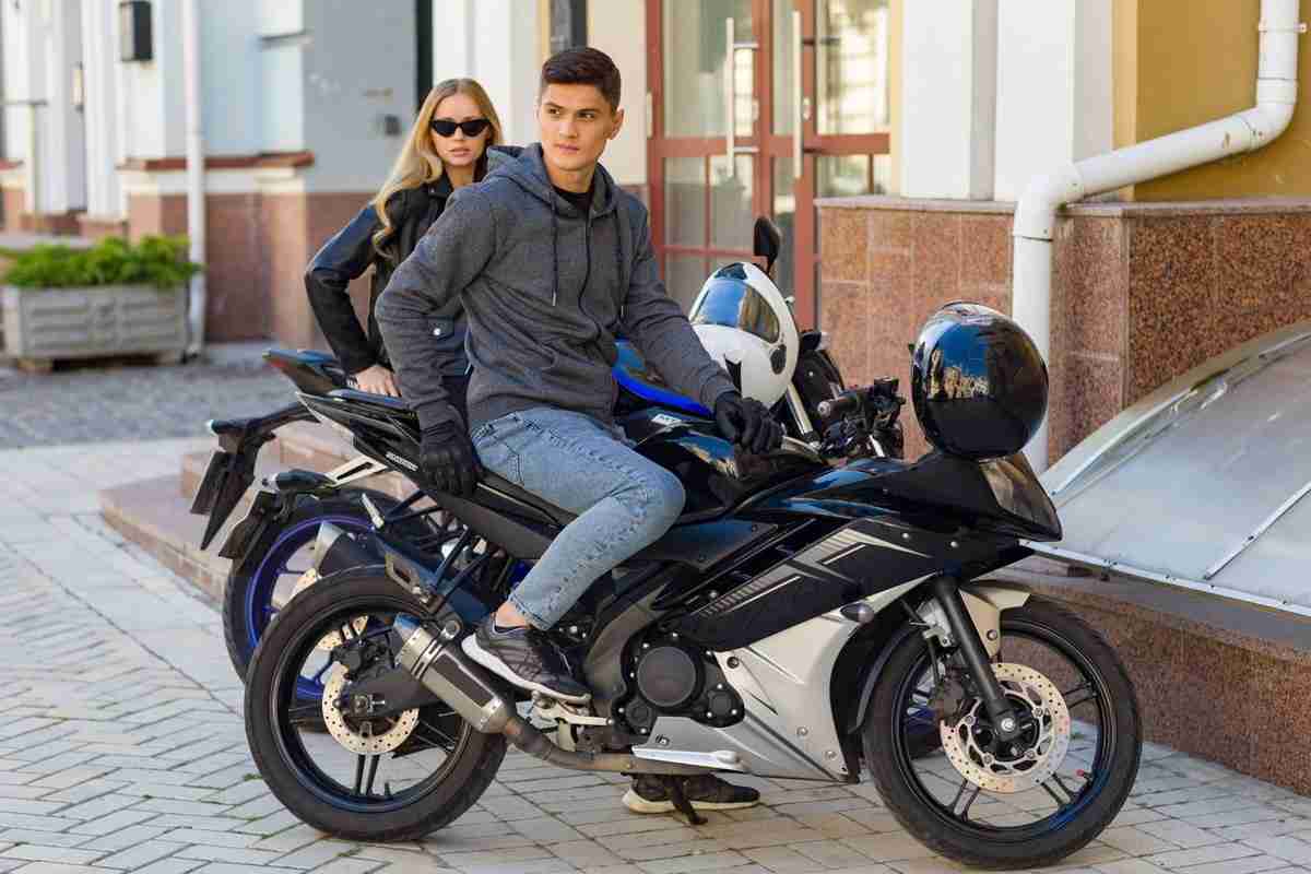 マイルドヤンキーとは? ファッションや車のあるある・特徴に関わり方も紹介 | マイナビニュース