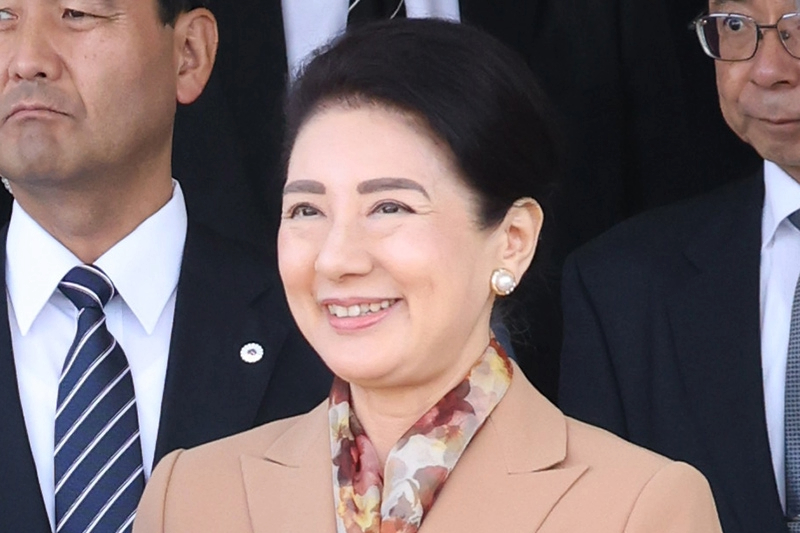 雅子さま、ギリギリの発表となった「誕生日文書」への不安と、「医師団の見解」に含まれていた“快復ぶりを示す文言”　支えとなるのは愛子さまの存在 (1/4)| 女性セブンプラス