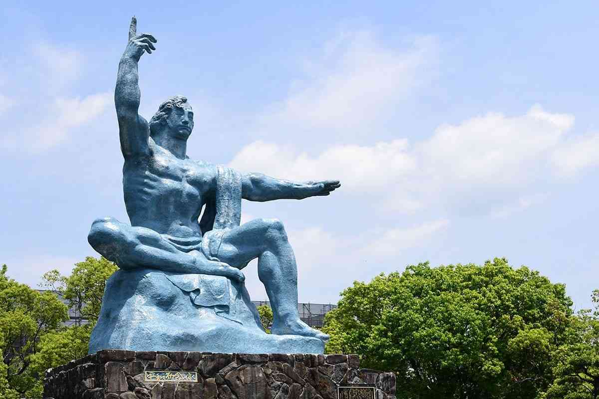 長崎「原爆の日」を「セレブレーション＝祝賀会」と表現か　式典不参加の米報道官発言が波紋 | 東スポWEB