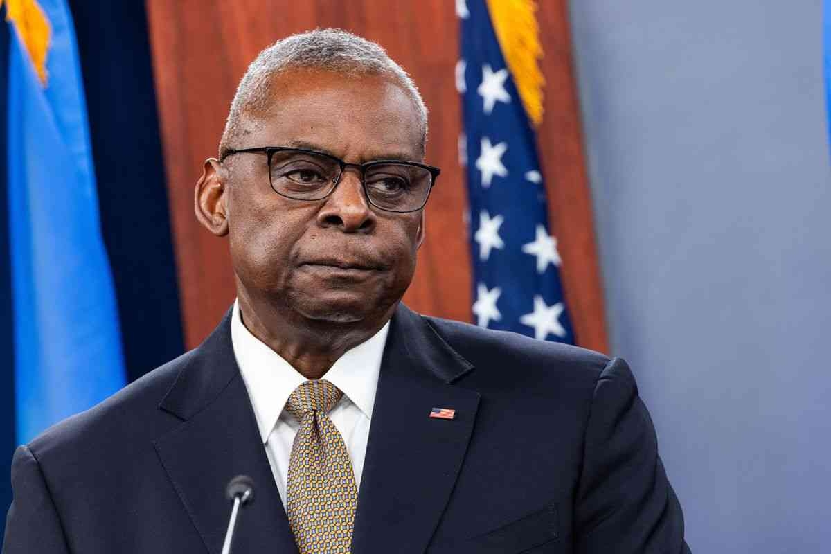 原爆投下「戦争止めた」　オースティン米国防長官、議会で見解