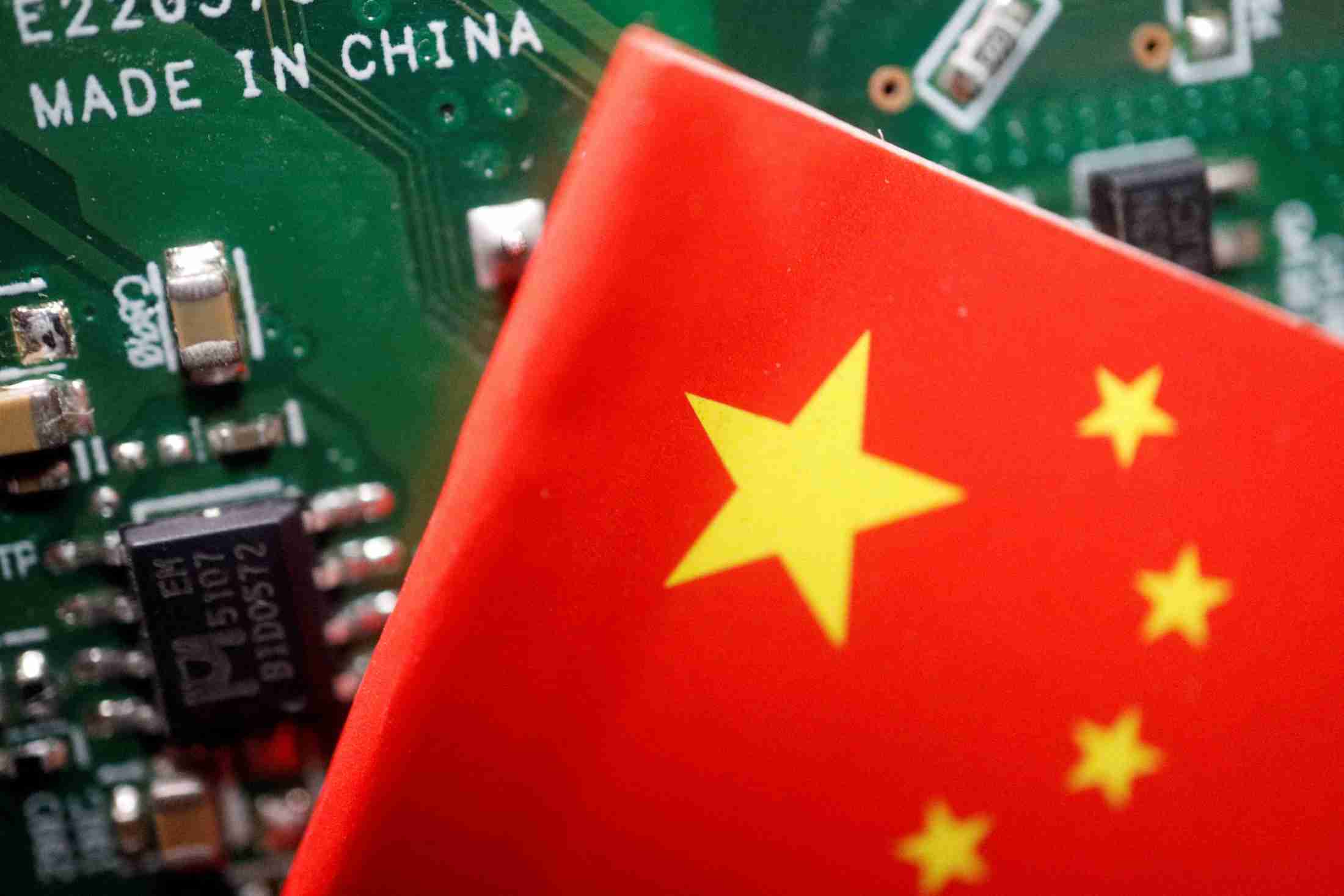 中国の半導体版「マンハッタン計画」、最先端チップ製造へ試作機完成（ロイター） - Yahoo!ニュース