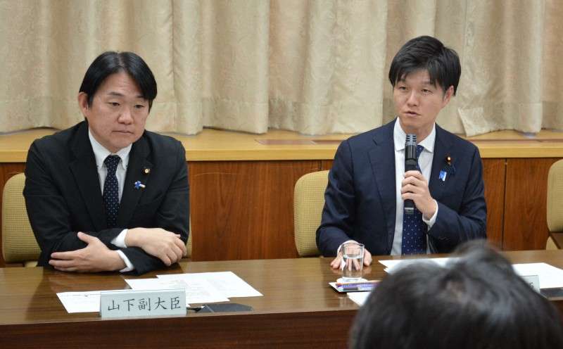 鈴木農相、地元JAから借入金　おこめ券巡り利益誘導との批判も（毎日新聞） - Yahoo!ニュース