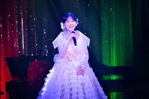中森明菜がディナーショー完走「疲れた。でも、脚上がってたでしょ？」圧倒的な歌声健在 - 芸能 : 日刊スポーツ