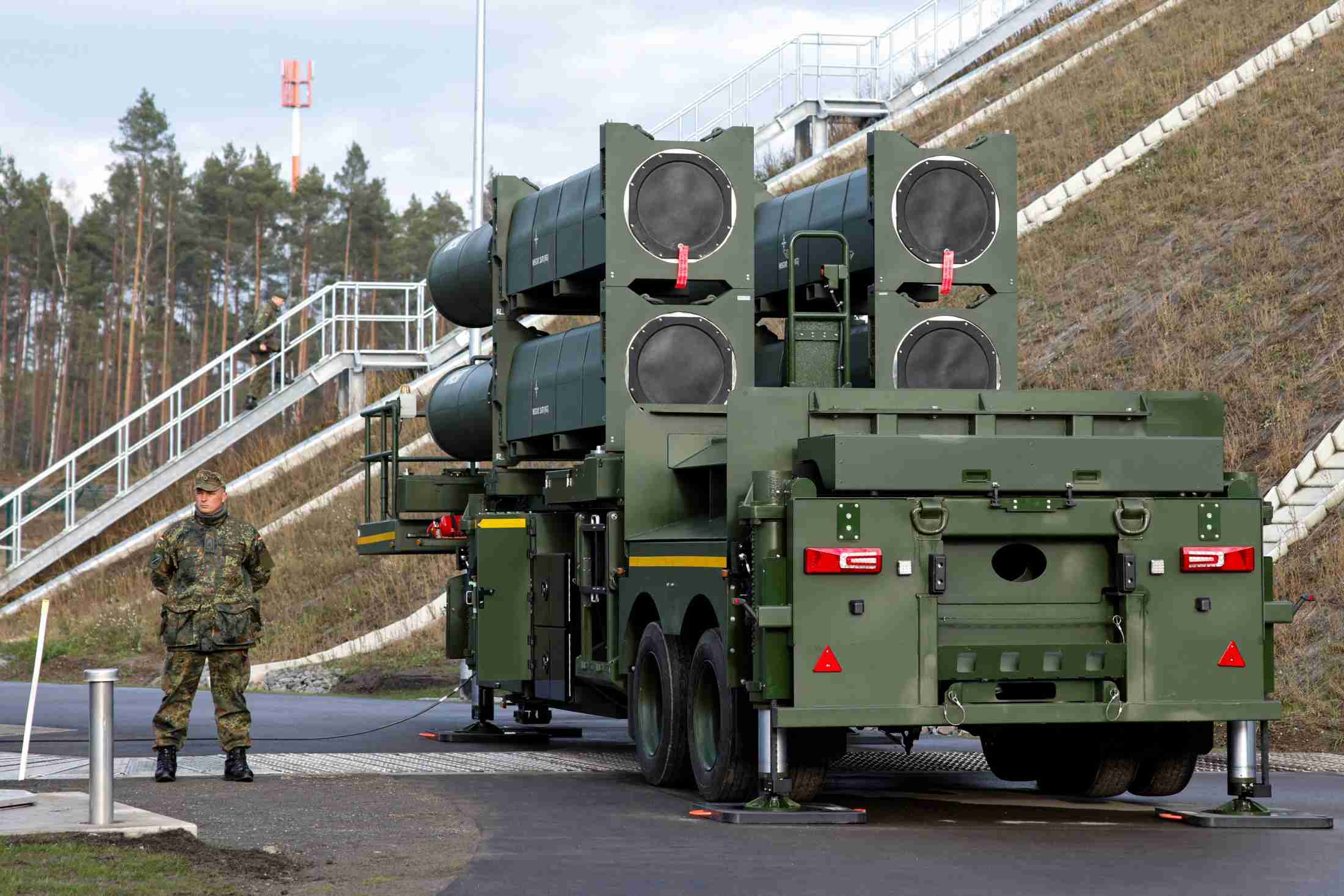 ドイツ、防空システム「アロー」導入　ロシアの脅威に備え防衛強化（ロイター） - Yahoo!ニュース