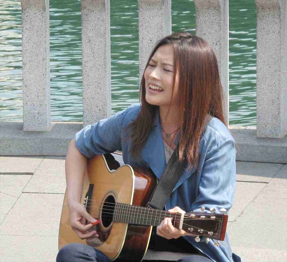 カラオケ「DAM」2025年間ランキング 「リバイバル平成ソング」部門 3位YUI「SUMMER SONG」、2位広瀬香美「ロマンスの神様」…1位は？ | オトナンサー