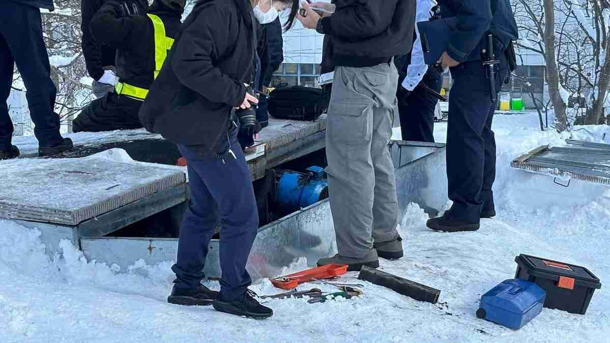 スキー場の屋外エスカレーターに5歳男児が挟まれ意識不明　北海道小樽市・朝里川温泉スキー場