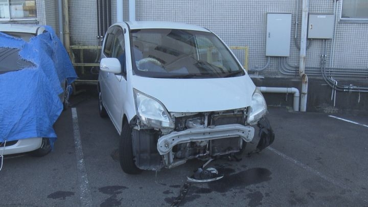 「運転席の人がお酒を」と通報…無免許で車を飲酒運転した疑いで18歳高校生を逮捕  パトカーから逃走中に単独事故 | 東海テレビNEWS