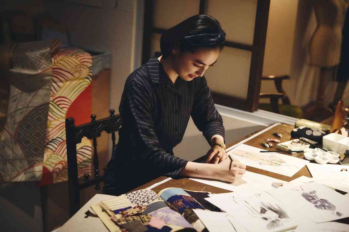 ファッションデザイナー・森英恵さんの半生をドラマ化 主演は八木莉可子