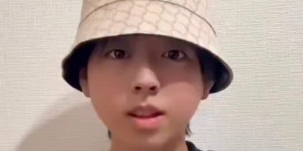 BMSG「ラスピ」参加のRYOTO、ロン毛の小学生時代公開「昔から可愛い」「今とのギャップがすごい」の声 - モデルプレス