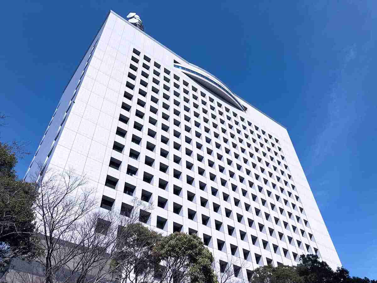 盗撮未遂容疑で書類送検の男性巡査を減給処分　神奈川県警の懲戒処分、今年は過去２３年で最多の３４人に（カナロコ by 神奈川新聞） - Yahoo!ニュース