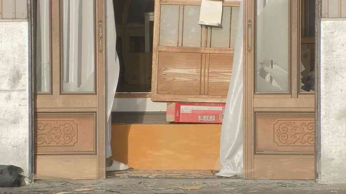 栃木・小山市の強盗傷害事件で新たに運搬役兼監視役とみられる男を逮捕　栃木県警 住人女性は全治3か月の重傷 | TBS NEWS DIG (1ページ)