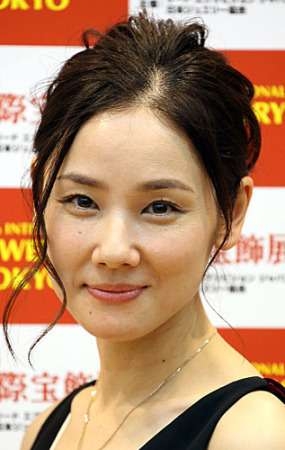 吉田羊、ブログ更新せず1週間  中島裕翔との熱愛報道からパタリ 