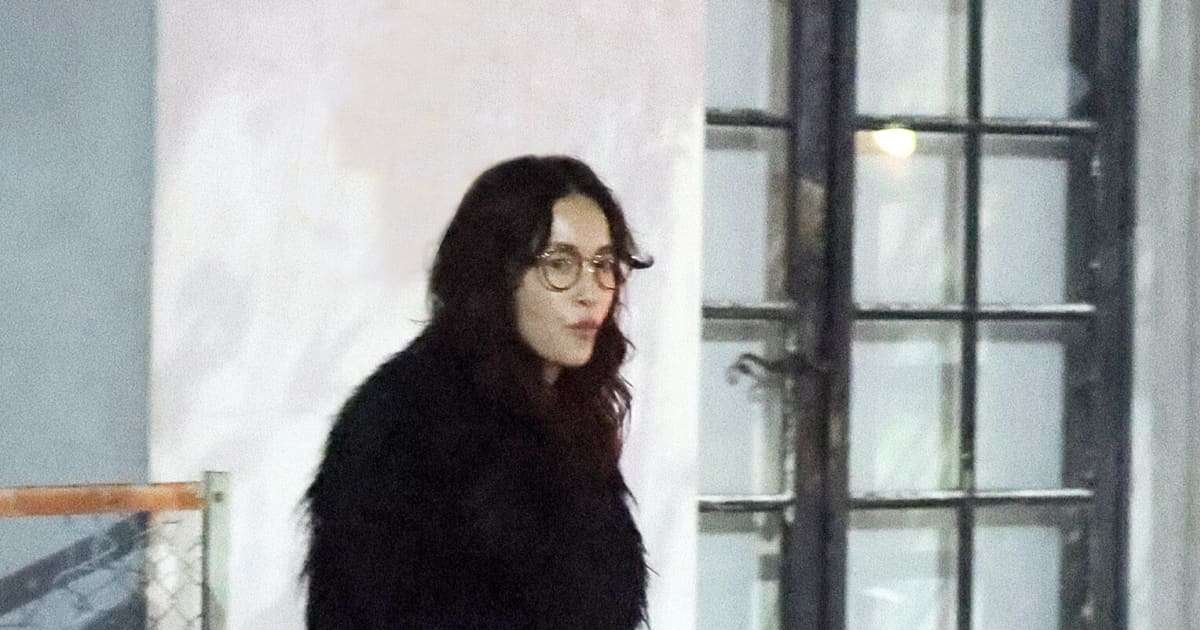 【スクープ！】長谷川京子が新恋人に選んだ相手は…７歳下のエリート起業家と「セレブな密愛」 | FRIDAYデジタル