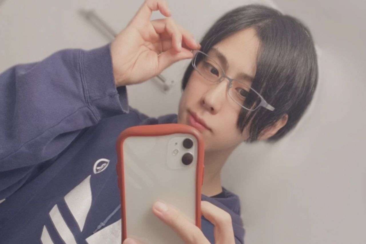 「2.5次元俳優」70代女性にキスを迫って逮捕、同級生が暴露する幅広い性癖