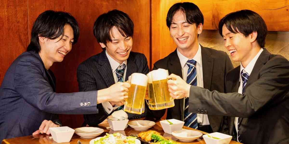 「女性同士、子ども連れはお断り」居酒屋の張り紙が物議、飲食店の入店拒否はどこまで許される？ - 弁護士ドットコム