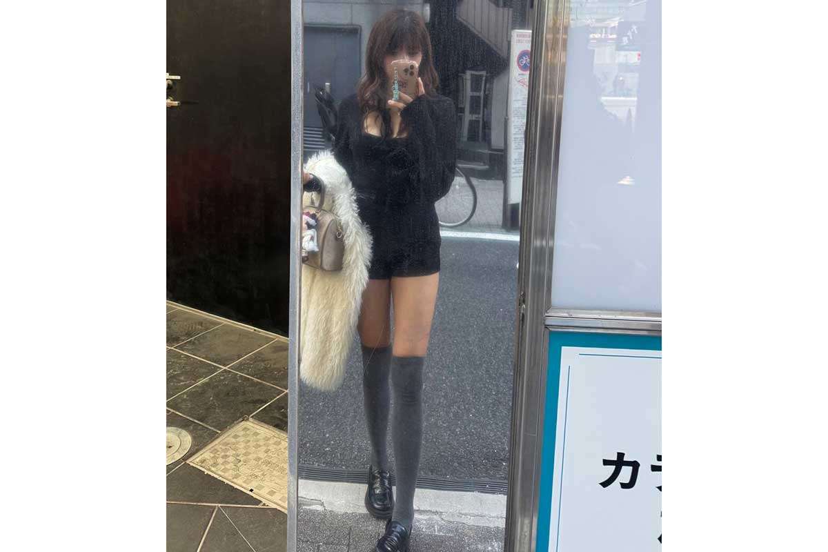 「身体の半分以上が脚」　176cm股下90cmの「無加工」全身ショットに衝撃「この長さはヤバい」 | ENCOUNT