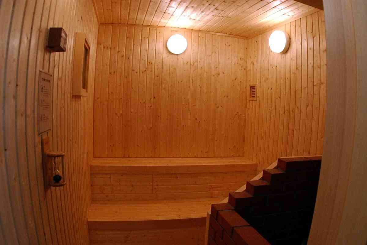 東京・赤坂の個室サウナで30代男女２人死亡　利用するタレントが語った高級店の〝盲点〟 | 東スポWEB