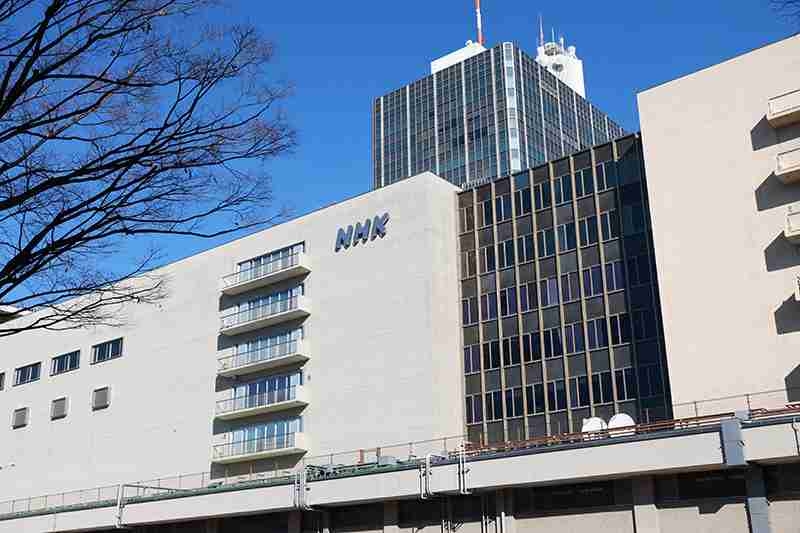 《警視庁記者クラブが騒然》日テレの男性記者と女性記者がカラオケBOXで行為に及び、NHK記者が動画撮影　動画が拡散するも、女性記者は「泥酔していて記憶がない」