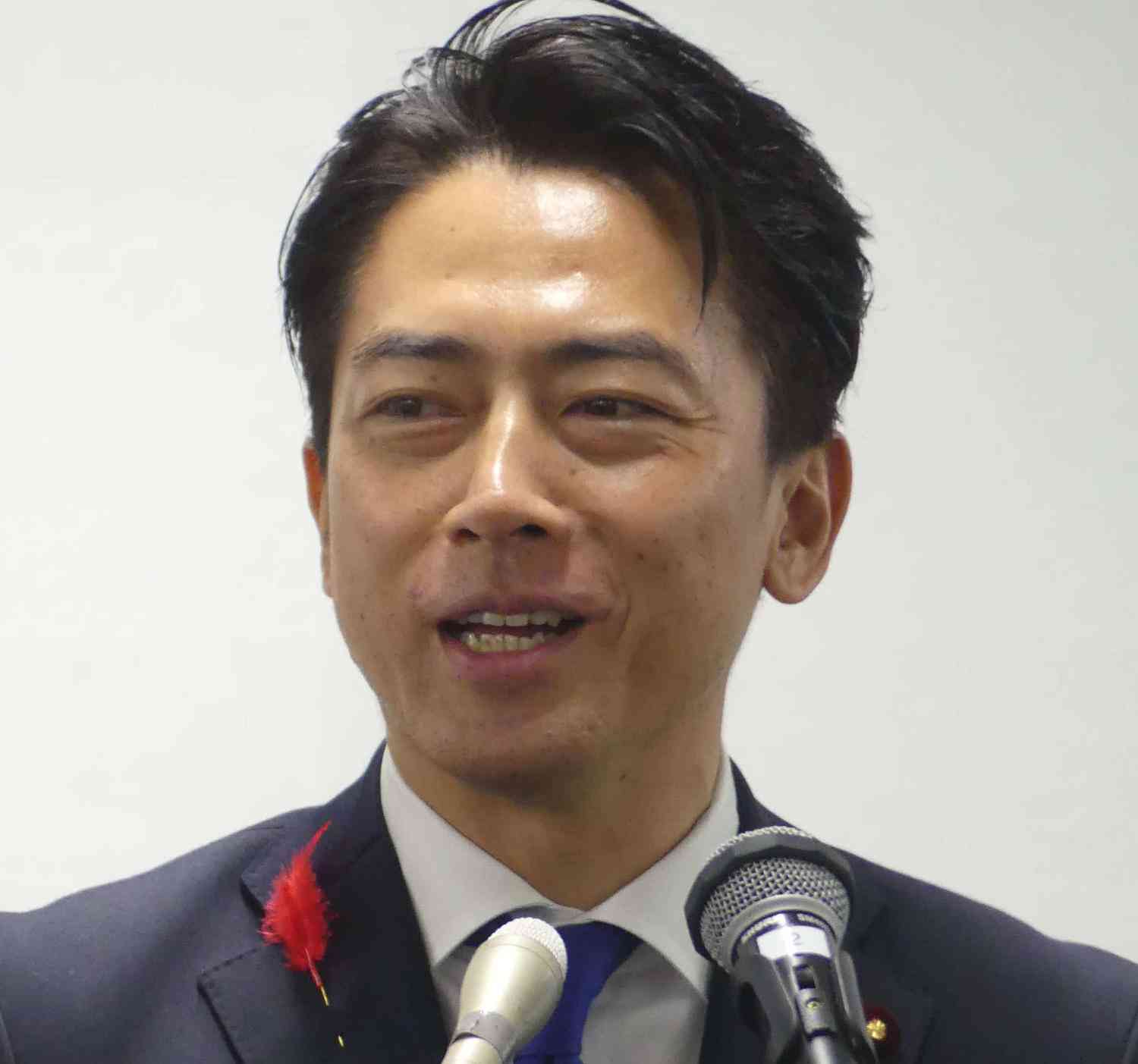 小泉防衛相、中国“太平洋進出”を報告「中国海軍艦艇が沖縄本島と南大東島の間の海域を北東進」（日刊スポーツ） - Yahoo!ニュース