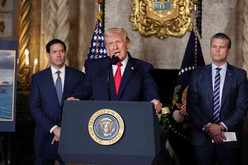 米大統領、史上最大「トランプ級」新型戦艦建造を発表　海軍力強化へ（ロイター） - Yahoo!ニュース