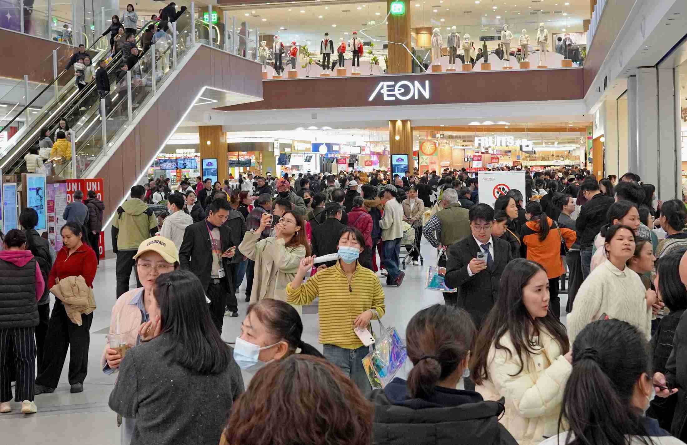 イオン、中国に新大型店を開業　混乱なく地元客でにぎわい（共同通信） - Yahoo!ニュース