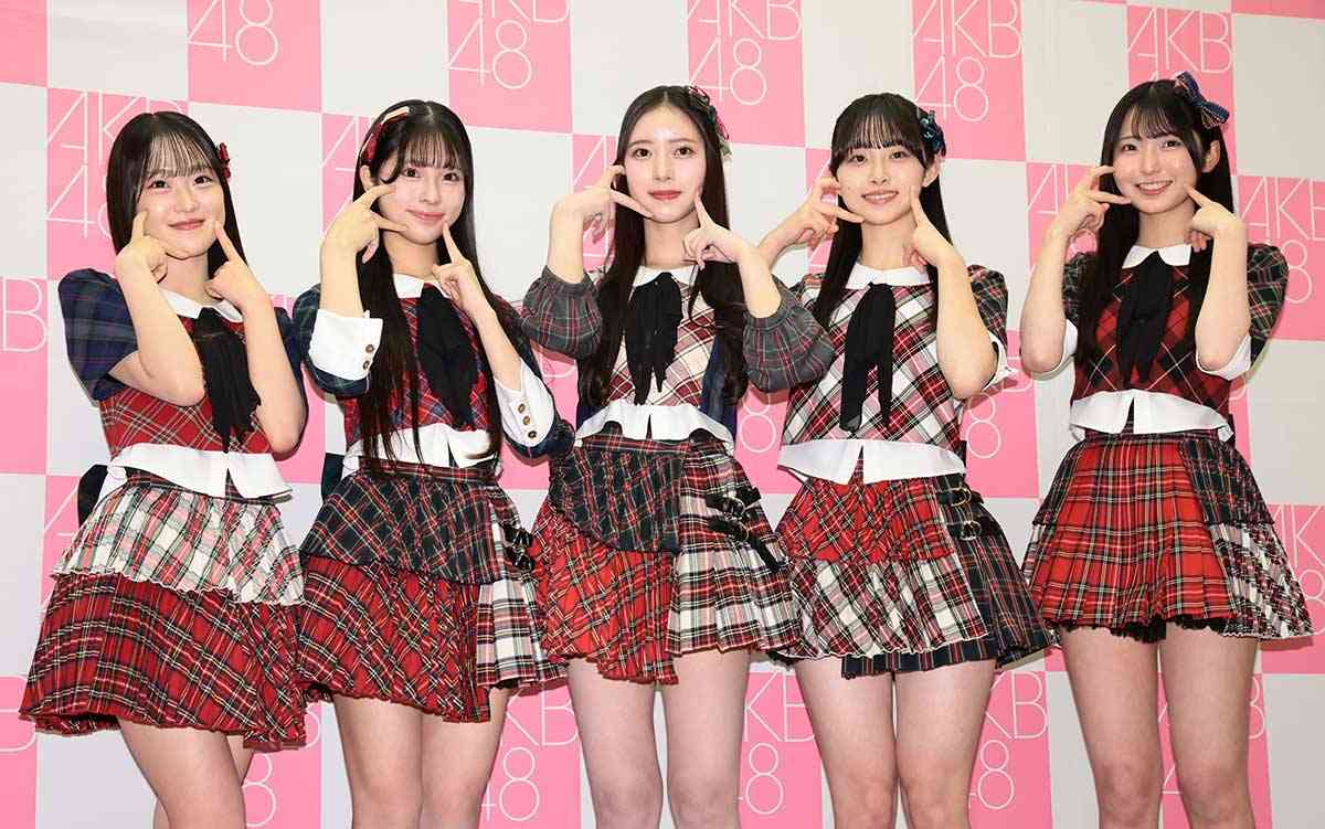 ＡＫＢ４８　新加入の２１期研究生５人がお披露目「私たちの力で東京ドームに立てるように！」 | 東スポWEB