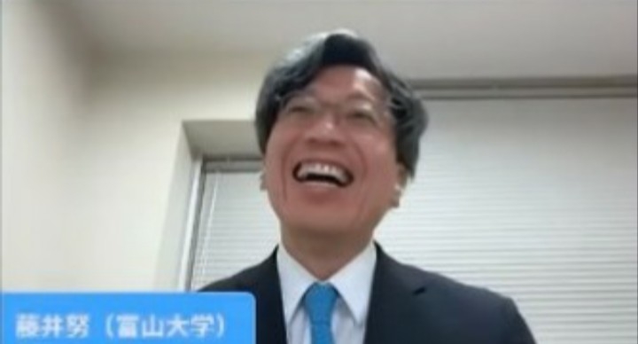 何かに怯えて生きてる人