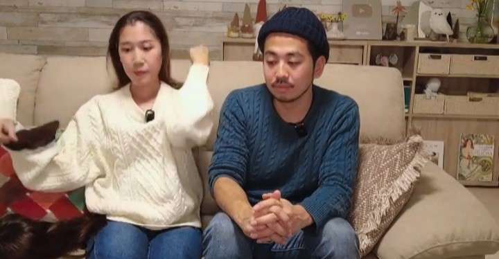 何かに怯えて生きてる人