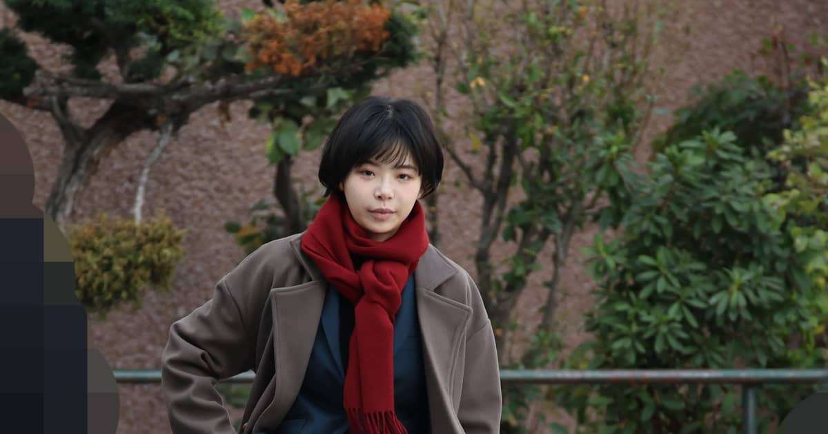 趣里 産後わずか２ヵ月でタイトなスーツ姿を披露！復帰作『踊る大捜査線』で見せた颯爽姿 | FRIDAYデジタル