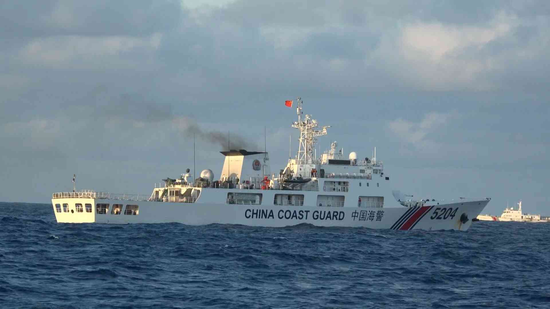 【緊迫】中国船が「ただちに立ち去れ」と“警告”…漁船に高圧放水砲も　領有権巡り対立続く海域でフィリピン巡視船に同乗取材（FNNプライムオンライン（フジテレビ系）） - Yahoo!ニュース