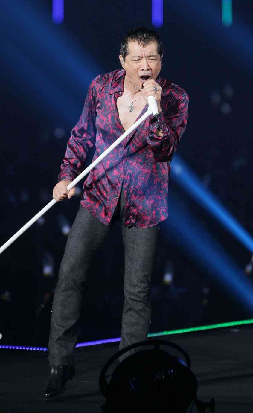 紅白「嵐」出演なしでNHKが最後にすがる“矢沢永吉”のサプライズ　ここ1年間「パイプを強化」で出演交渉が実ったか