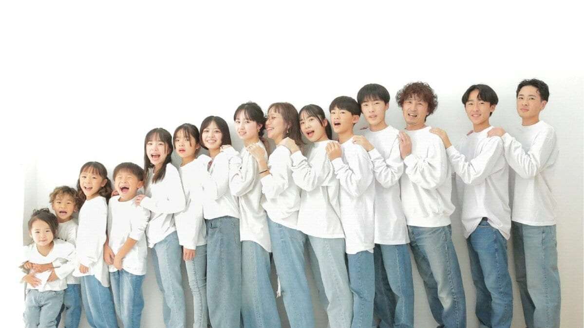 子13人「家族マネジメントがすごい家」の秘密……漆山家の母が明かす“怒らない・任せる・見守る”子育ての極意 | 集英社オンライン | ニュースを本気で噛み砕け