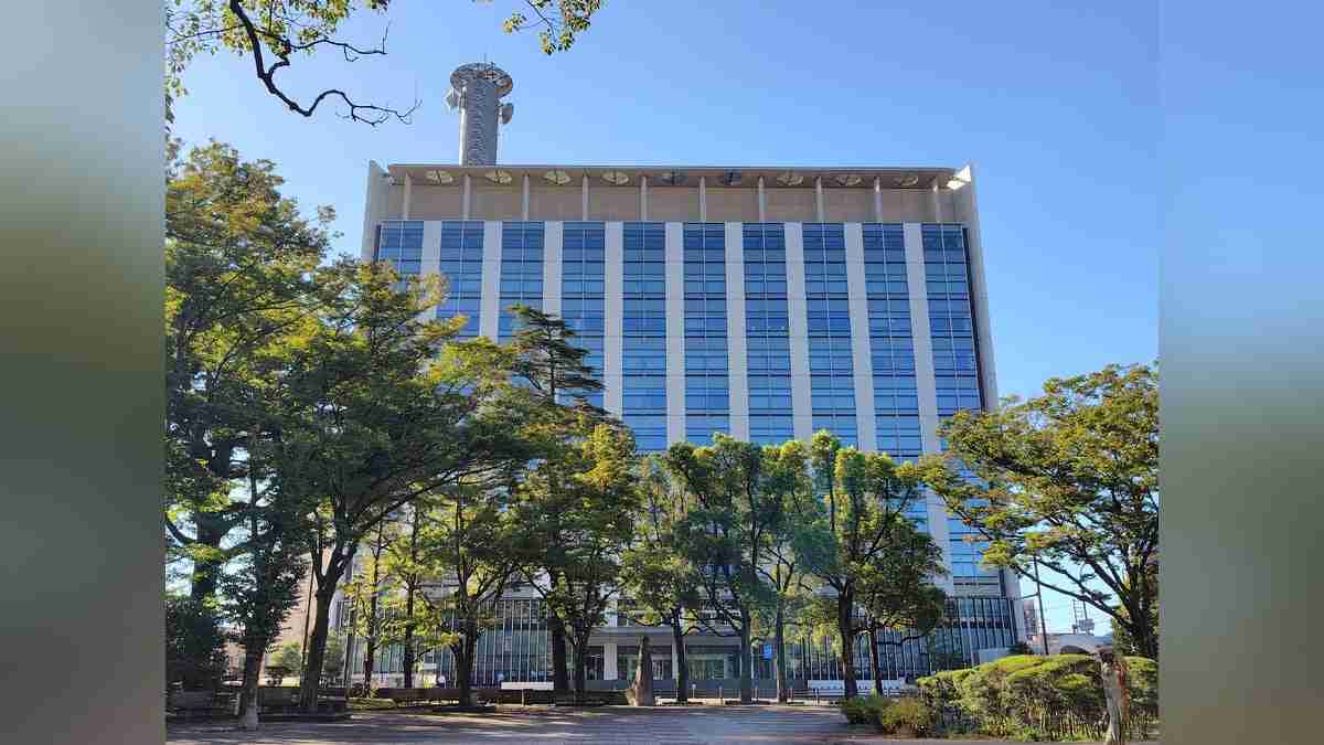 コンビニに尿入りペットボトル並べた疑い、２６歳男「むしゃくしゃして」…購入した客が臭いに違和感 : 読売新聞