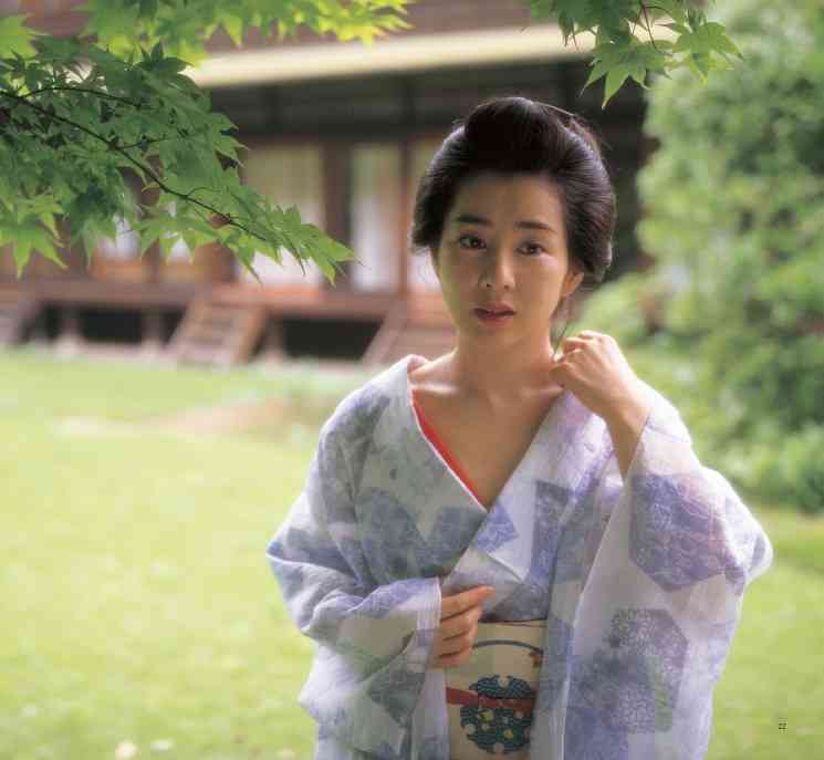 吉永小百合、30年ぶり写真集お渡し会「楽しい」抽選で選ばれた60人のファンからエネルギー