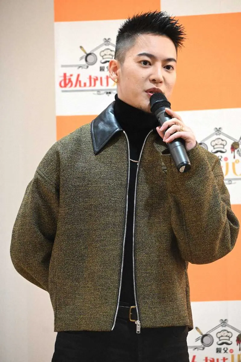 三山凌輝　結婚＆第1子誕生後初の公の場　左手薬指には指輪キラリ　大好きな“地元名物”専門店を開店