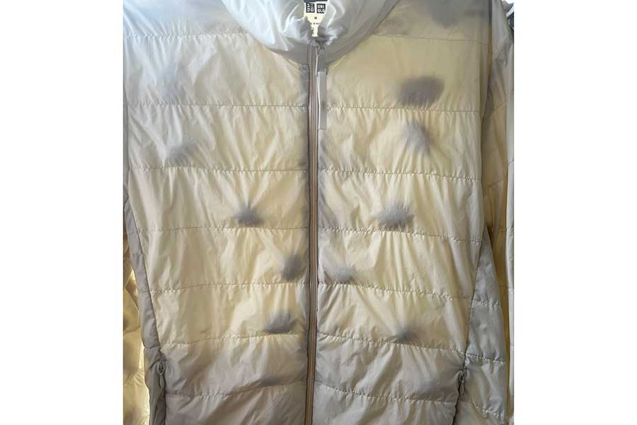 「洗ってはいけない」　ダウンジャケットを洗濯→まさかの仕上がりに唖然…　予想外の事態に「私もやってしまいました」と共感の声も