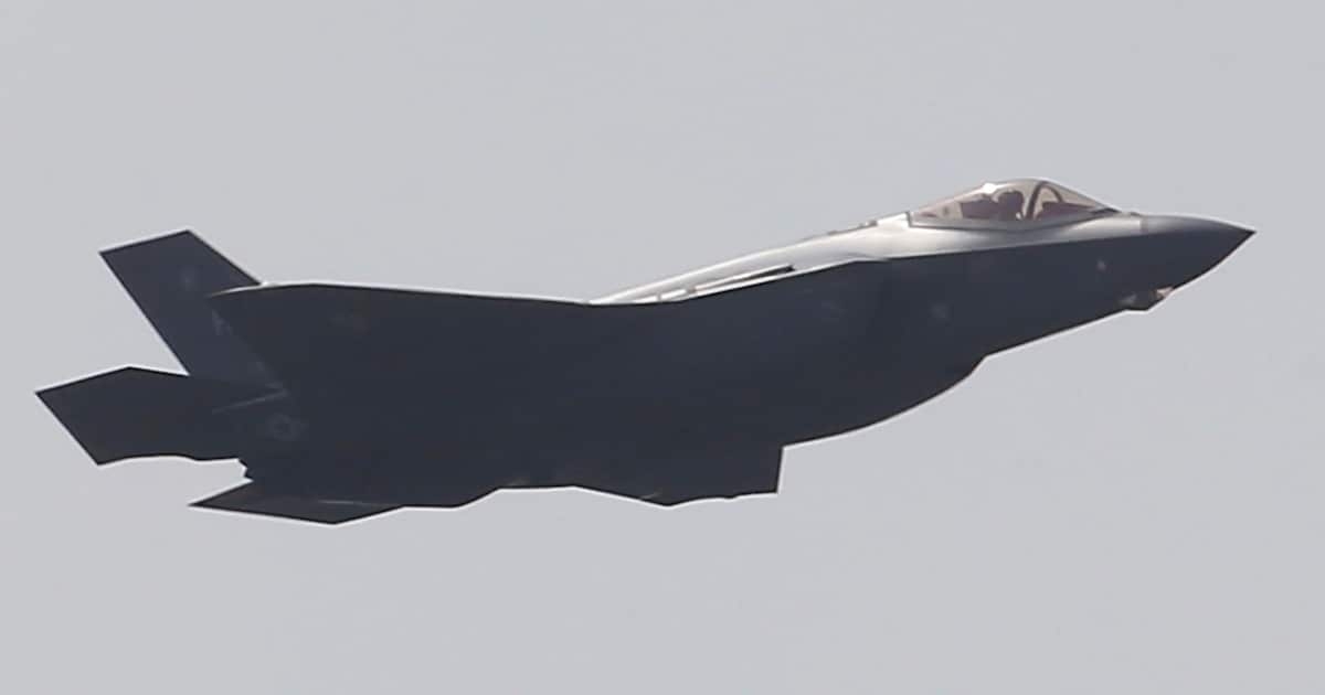 中国人がスイス空軍基地の隣接ホテルを購入　米最新鋭戦闘機Ｆ３５の監視か - 産経ニュース