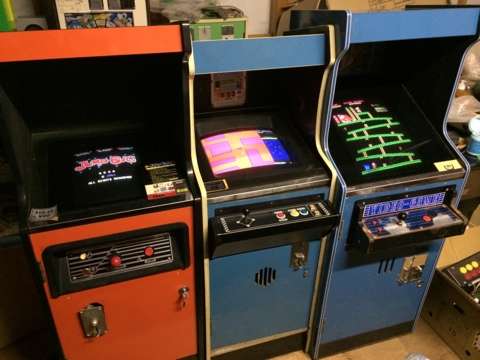 ファミマ「遊べるコンビニ」へ　ゲーム機を5000店舗に設置方針　IP強化