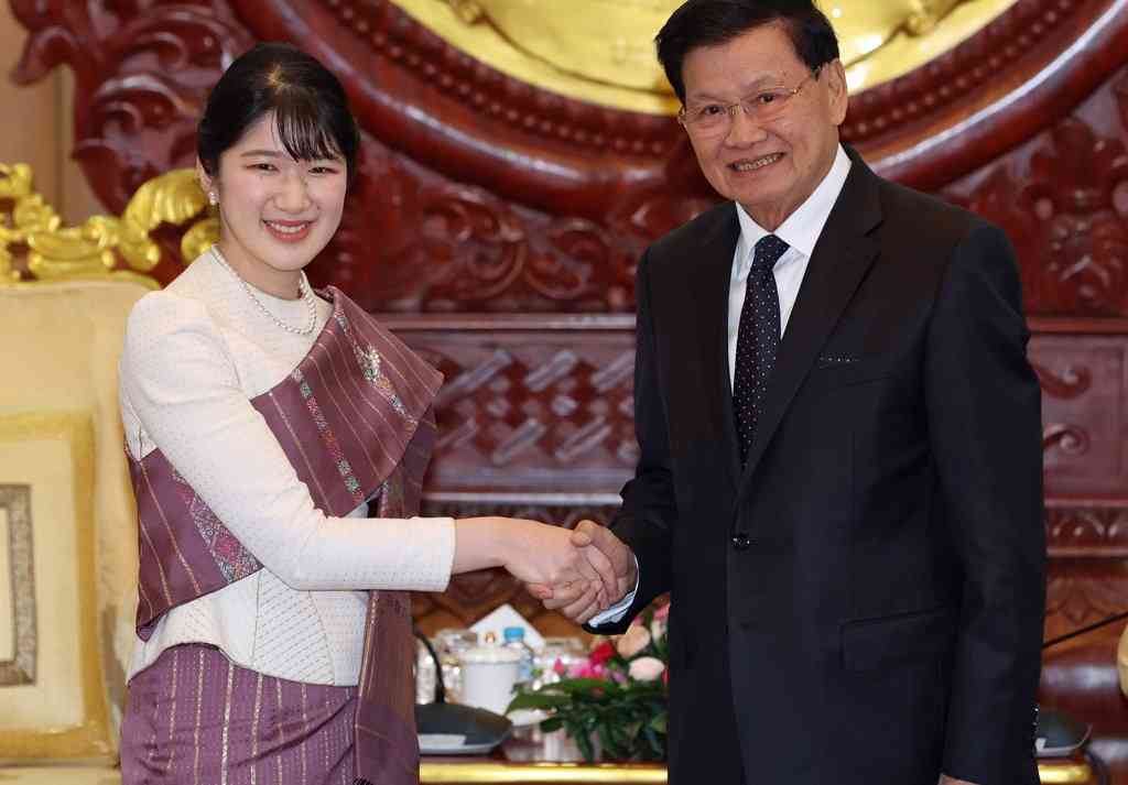 【ベスト・オブ・愛子さま 2025】ご多忙の今年、記憶に残る「ラオスでの民族衣装」「鴨場での気配り」と「世界平和」（AERA DIGITAL） - Yahoo!ニュース