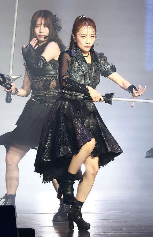 「まゆゆ」以外“神7”も集結、AKB48OGの“ドーム即完レベル”集客力はとんでもなかった 『NHK紅白歌合戦』への期待も