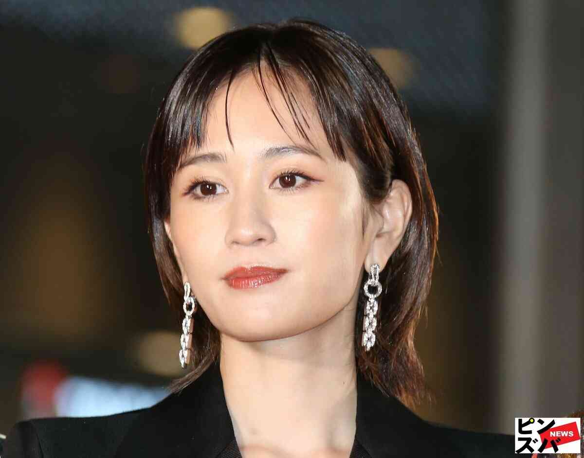「まゆゆ」以外“神7”も集結、AKB48OGの“ドーム即完レベル”集客力はとんでもなかった　『NHK紅白歌合戦』への期待も | ガールズちゃんねる - Girls Channel -