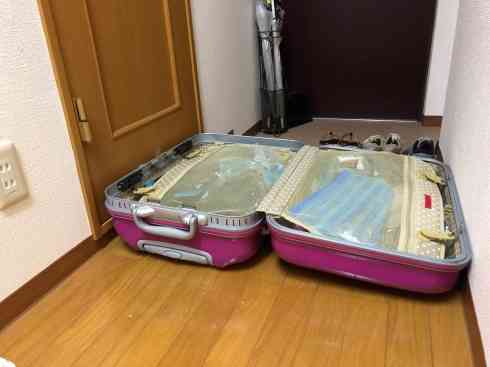 トイレで突然閉じ込め、スマホなし　パニックの女性がとっさに…「無我夢中でした」　今も消えない恐怖