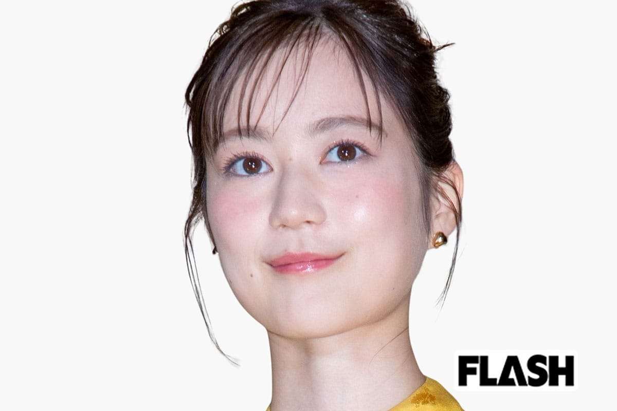生田絵梨花　すっぴんオフショットに「唐沢寿明かと思った」ファン仰天…元乃木坂エースが見せた「飾らぬ素顔」 | Smart FLASH/スマフラ[光文社週刊誌]