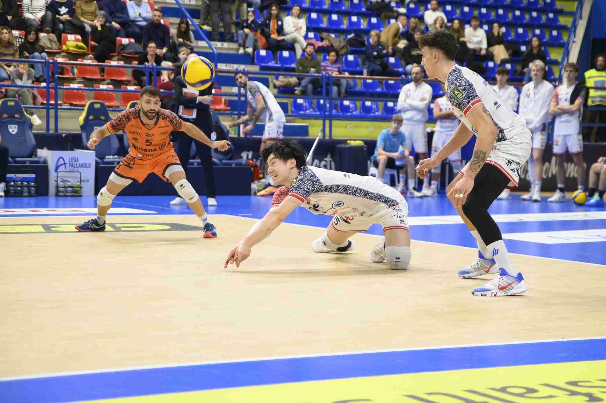 大塚達宣、イタリアリーグ2年目の挑戦「試合に出続ける経験をさせてもらっていることはすごくありがたいこと」 - トシキのバレログ