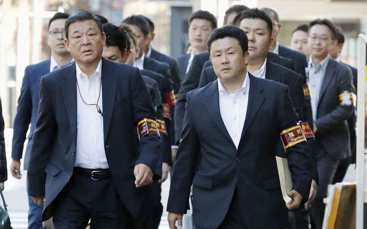 15年前の抗争、殺人容疑などで元組員2人逮捕　元No.2も再逮捕へ