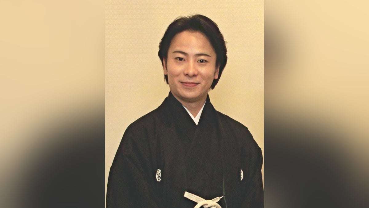 歌舞伎俳優の中村鶴松容疑者、ケバブ店のドアを蹴り壊した疑いで逮捕…トイレの無断使用を注意され暴れ出す : 読売新聞
