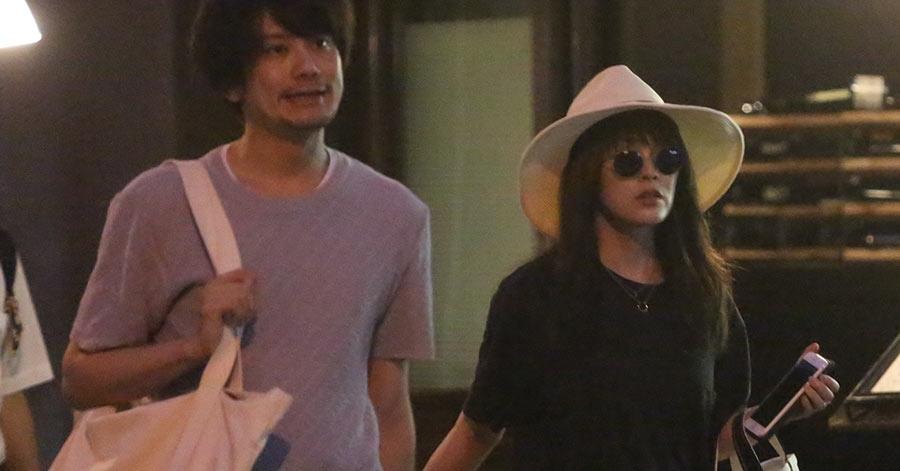 貫地谷しほり「ガラスの仮面」共演俳優とお泊まりデート報道 | 女性自身